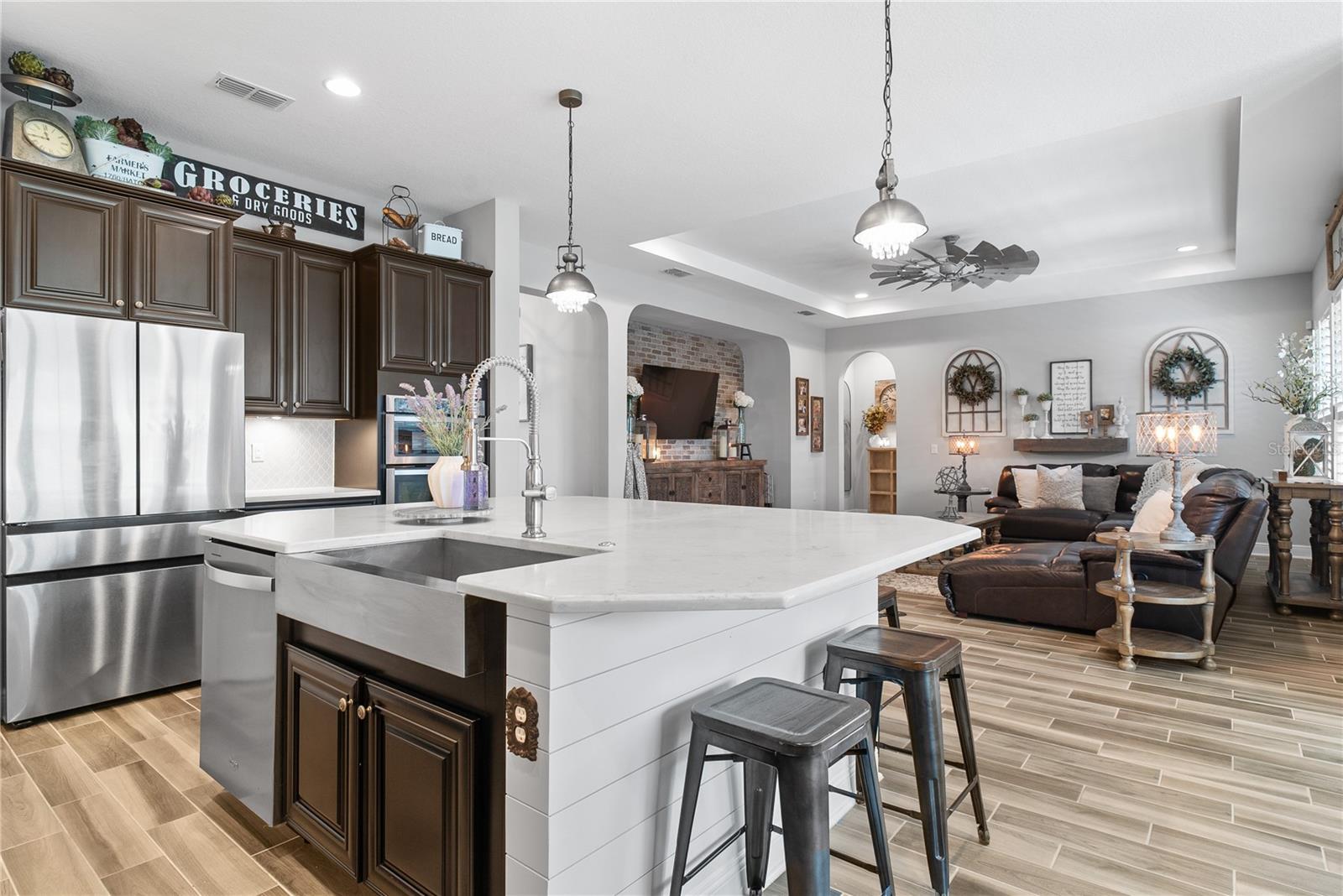 Image 15 of 45 For 4279 Caplock Street
