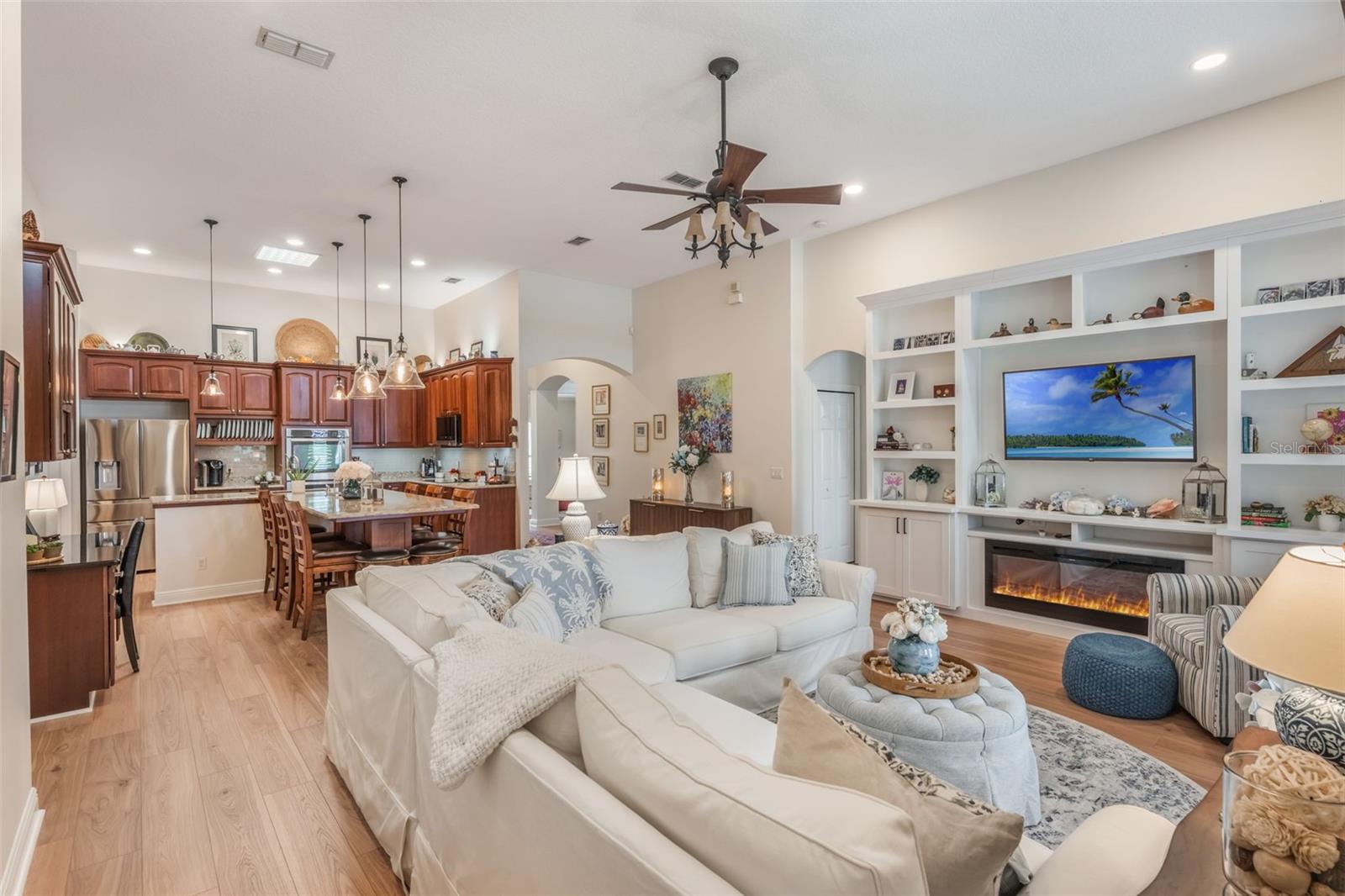 Image 7 of 62 For 12463 Westfield Lakes Circle