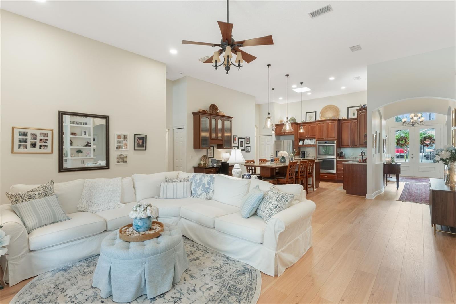Image 8 of 62 For 12463 Westfield Lakes Circle