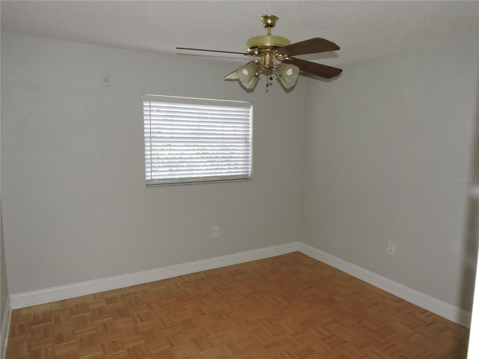 Image 15 of 24 For 851 Miles Avenue 21