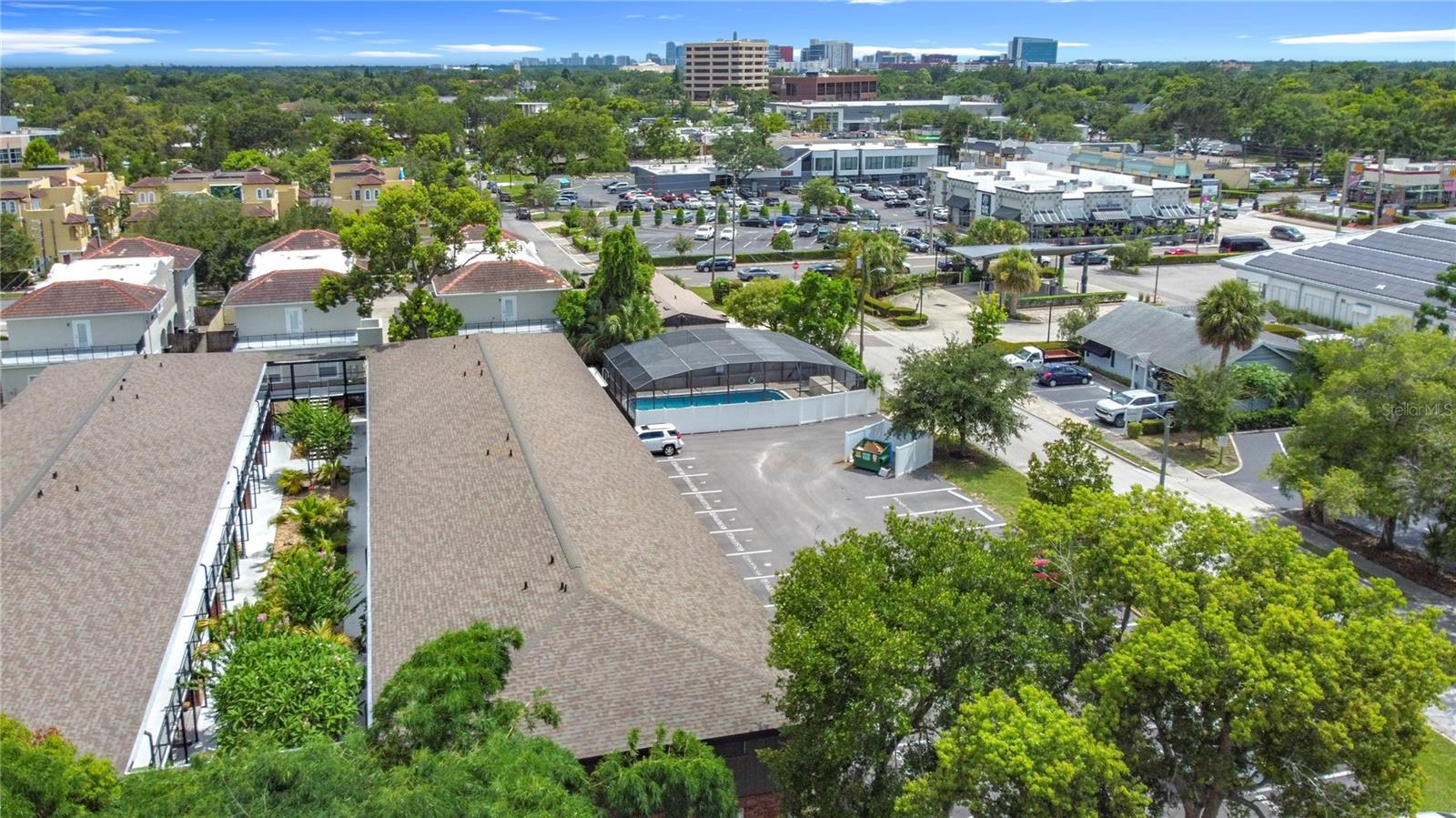 Image 30 of 33 For 851 Miles Avenue 21