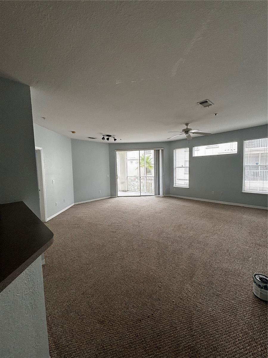 Image 4 of 14 For 2729 Maitland Crossing Way 2