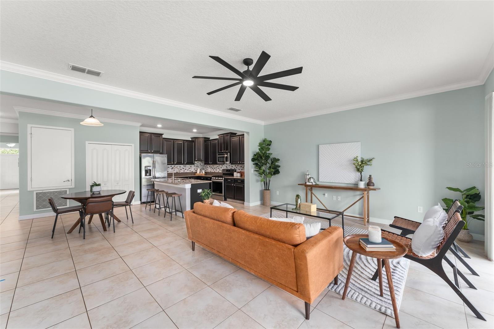 Image 17 of 48 For 14955 Speer Lake Drive