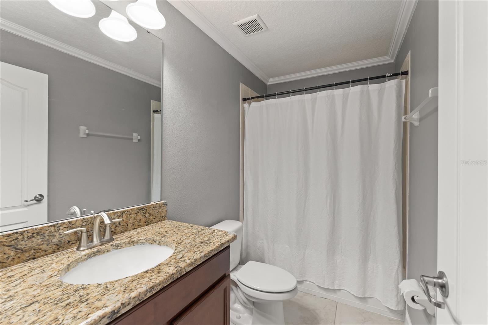 Image 31 of 48 For 14955 Speer Lake Drive