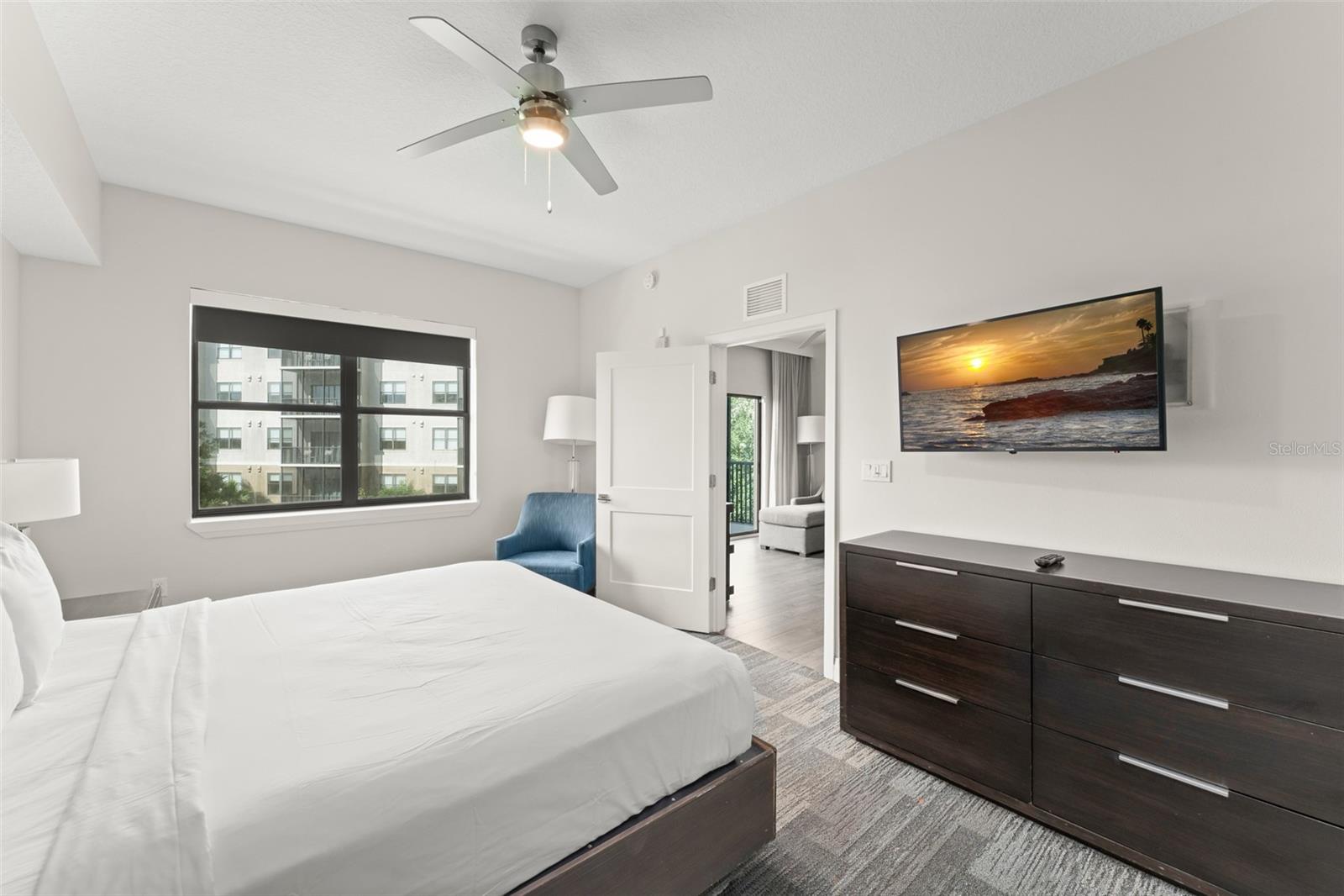Image 15 of 41 For 14501 Grove Resort Avenue 2334