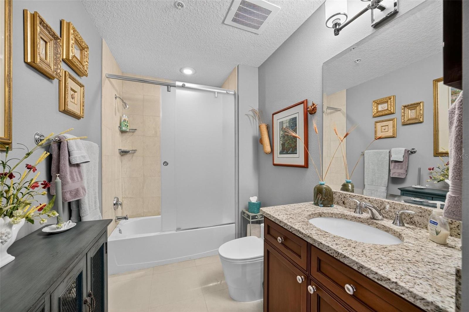 Image 41 of 60 For 100 Eola Drive 604