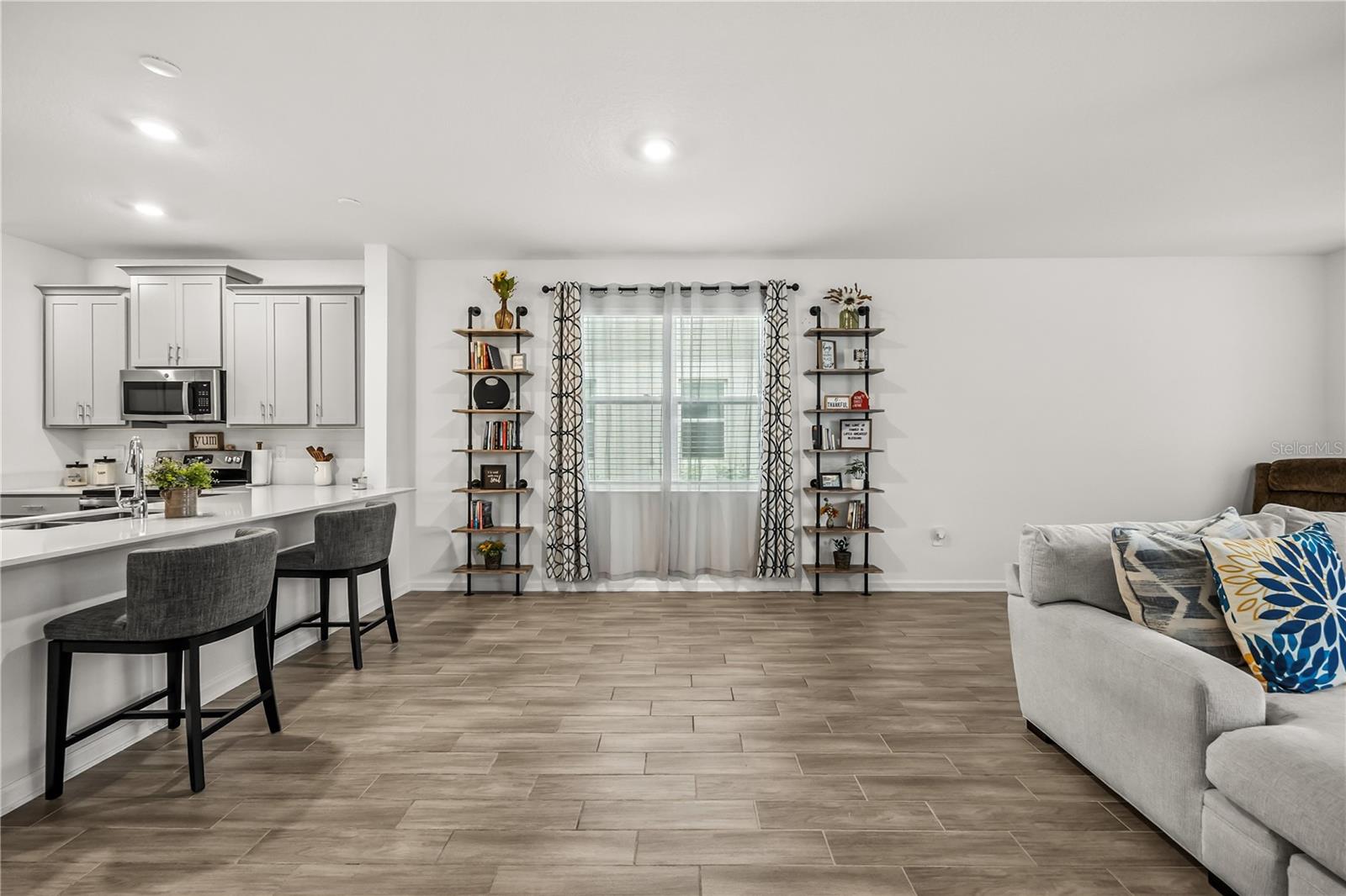 Image 12 of 29 For 6428 Sprucepine Lane