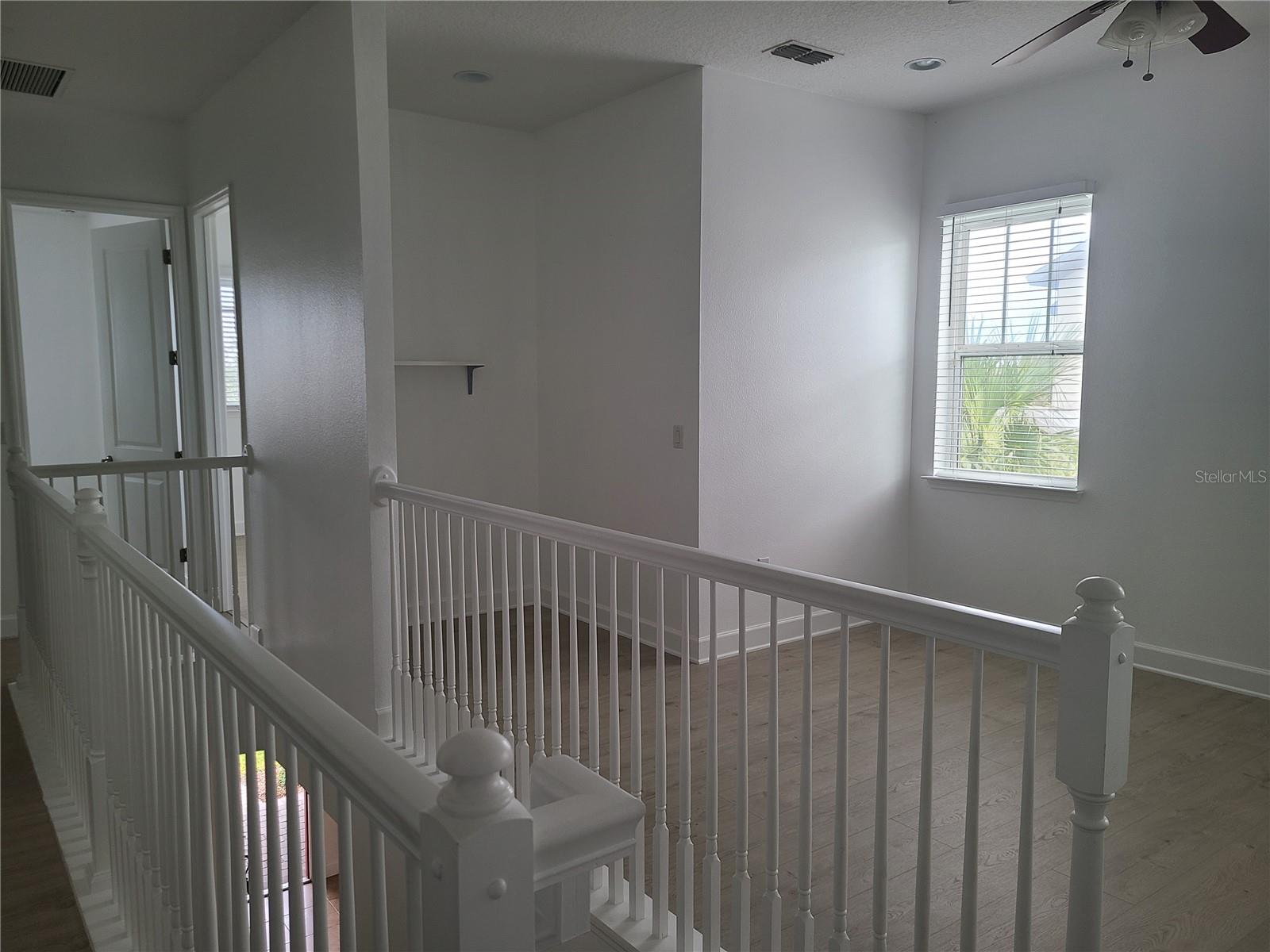 Image 20 of 28 For 13825 Benavente Avenue