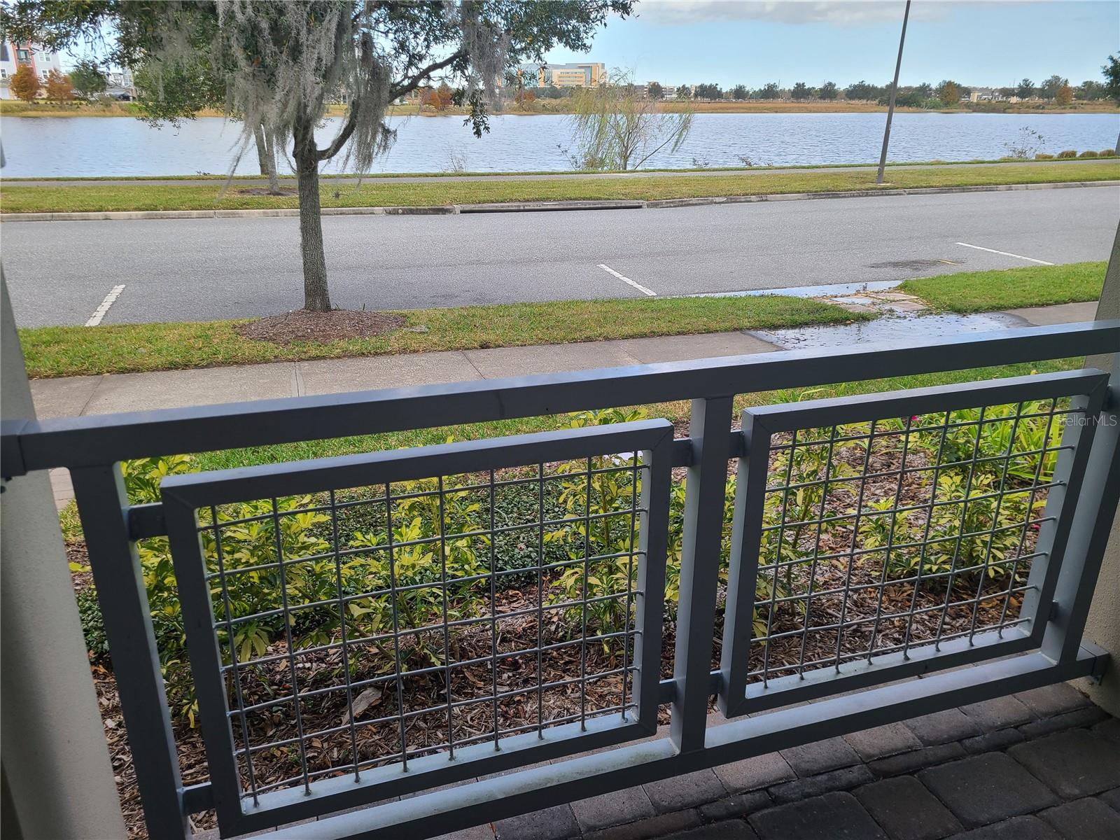Image 6 of 28 For 13825 Benavente Avenue