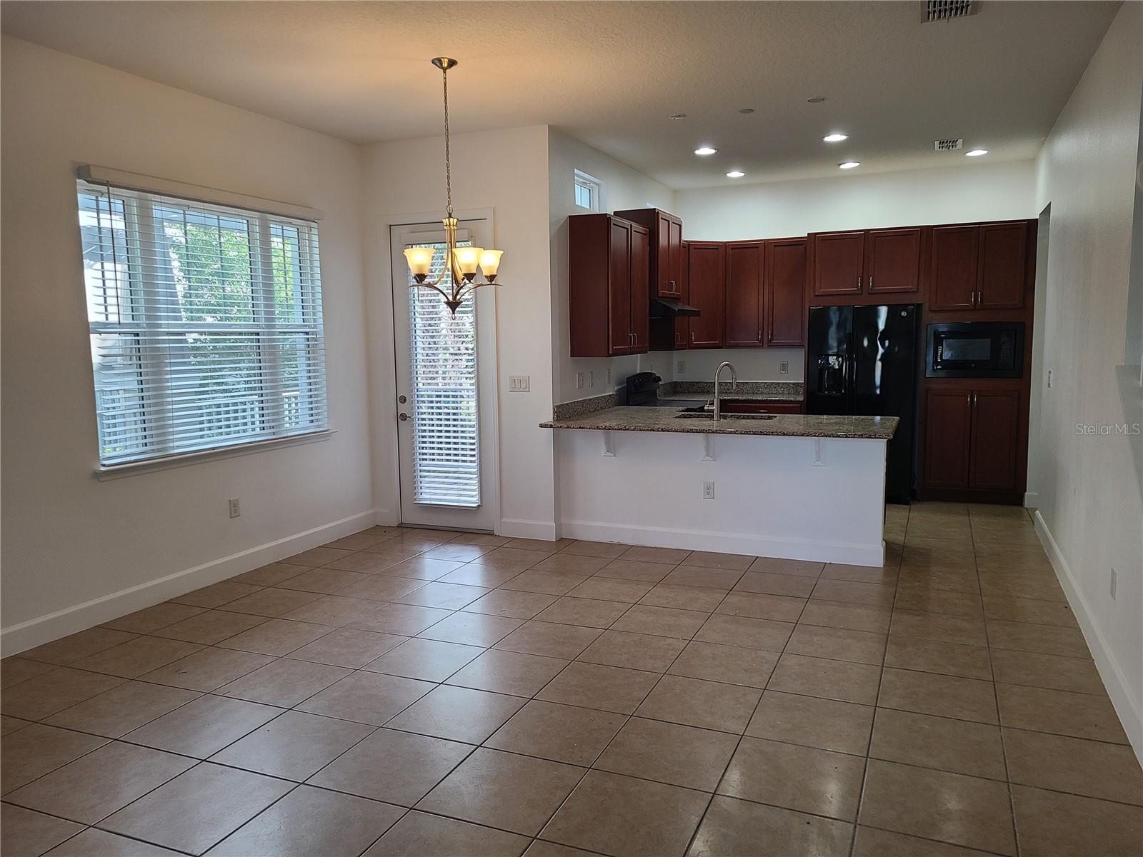 Image 7 of 28 For 13825 Benavente Avenue