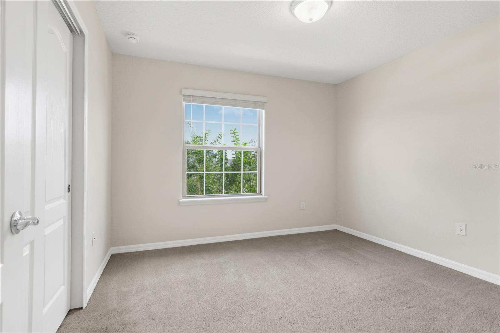 Image 21 of 41 For 2406 Dubai Street