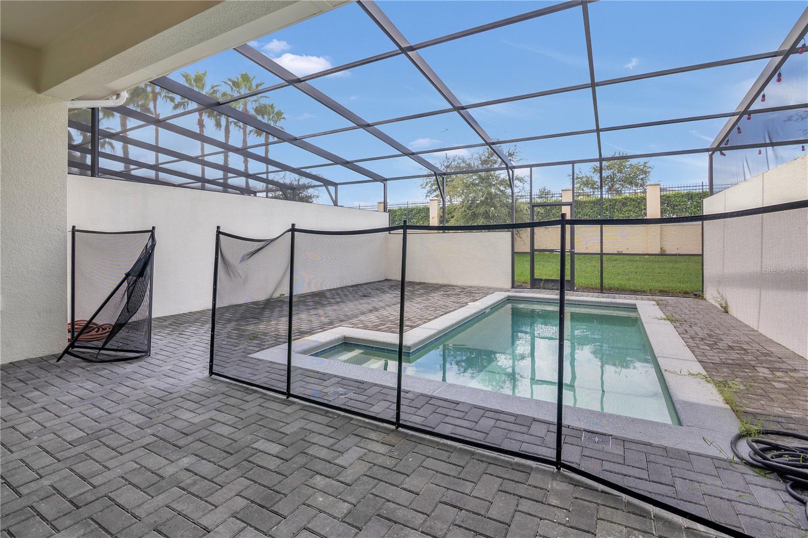 Image 29 of 41 For 2406 Dubai Street