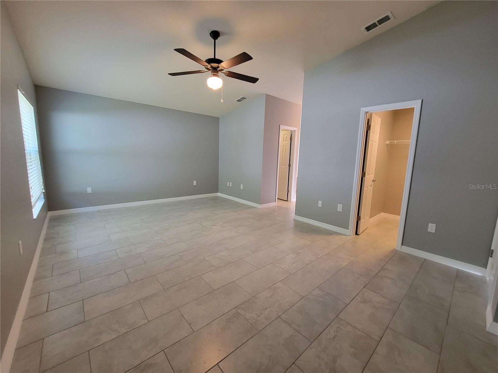 Image 33 of 40 For 800 Overlook Grove Drive