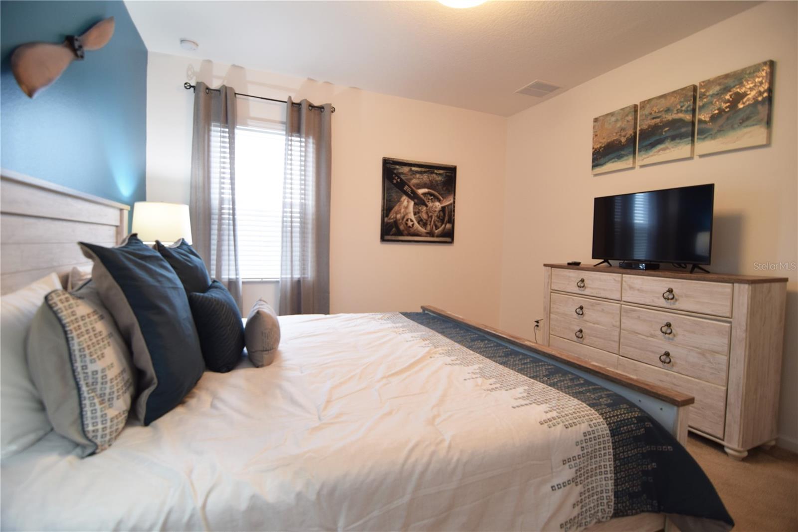 Image 16 of 43 For 4388 Acorn Court