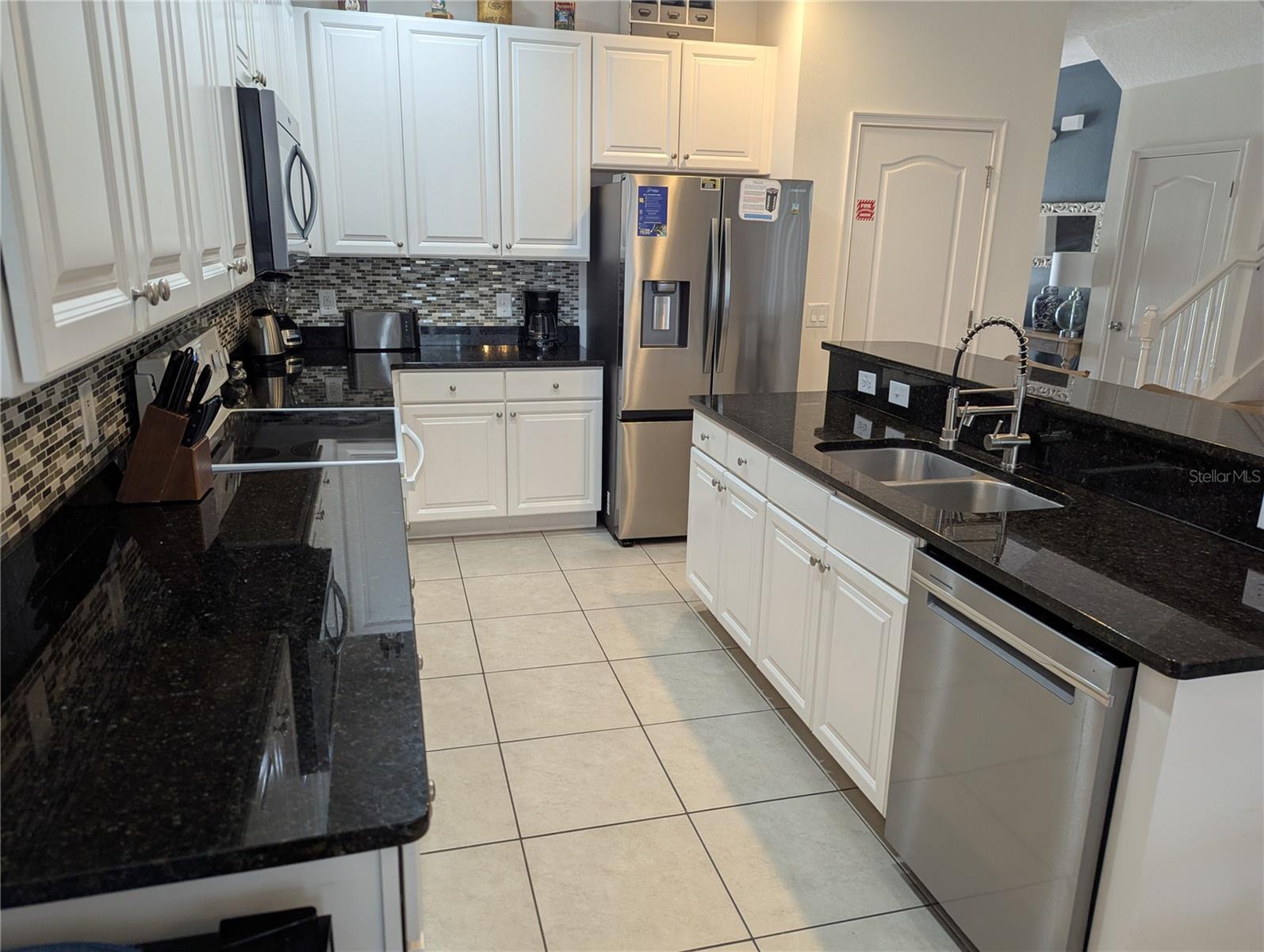 Image 5 of 43 For 4388 Acorn Court