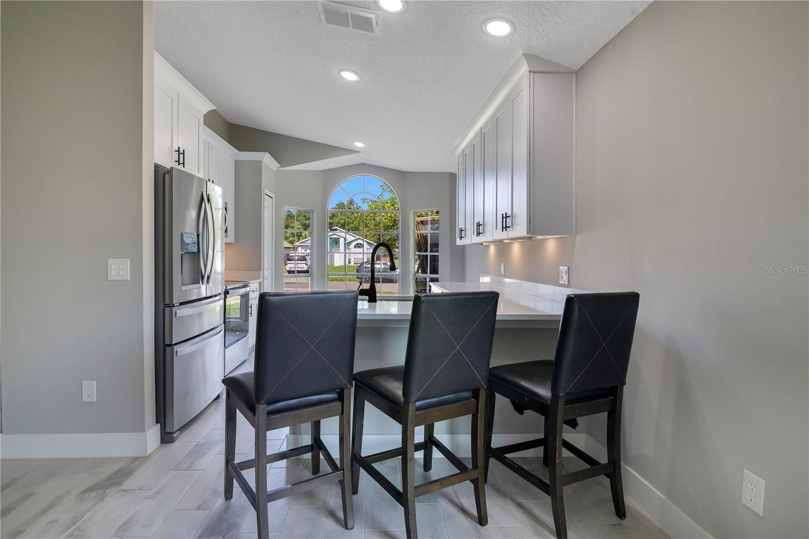 Image 3 of 21 For 7231 Edgewater Shores Court