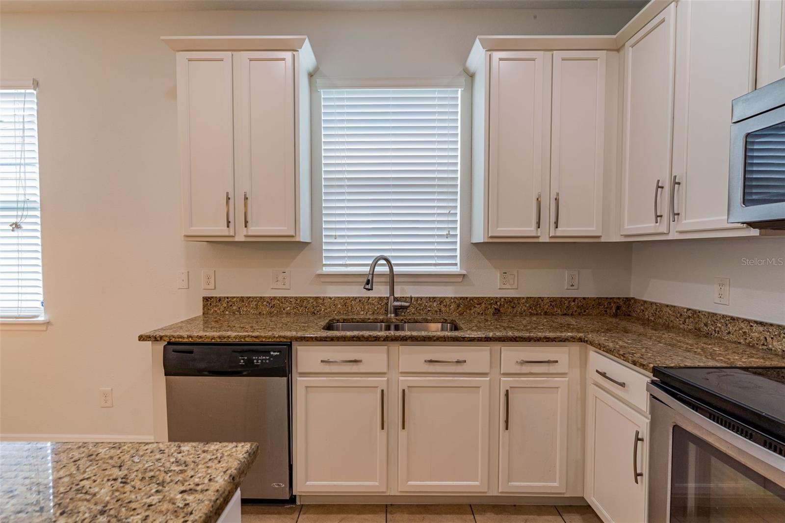 Image 15 of 43 For 5278 Dove Tree St