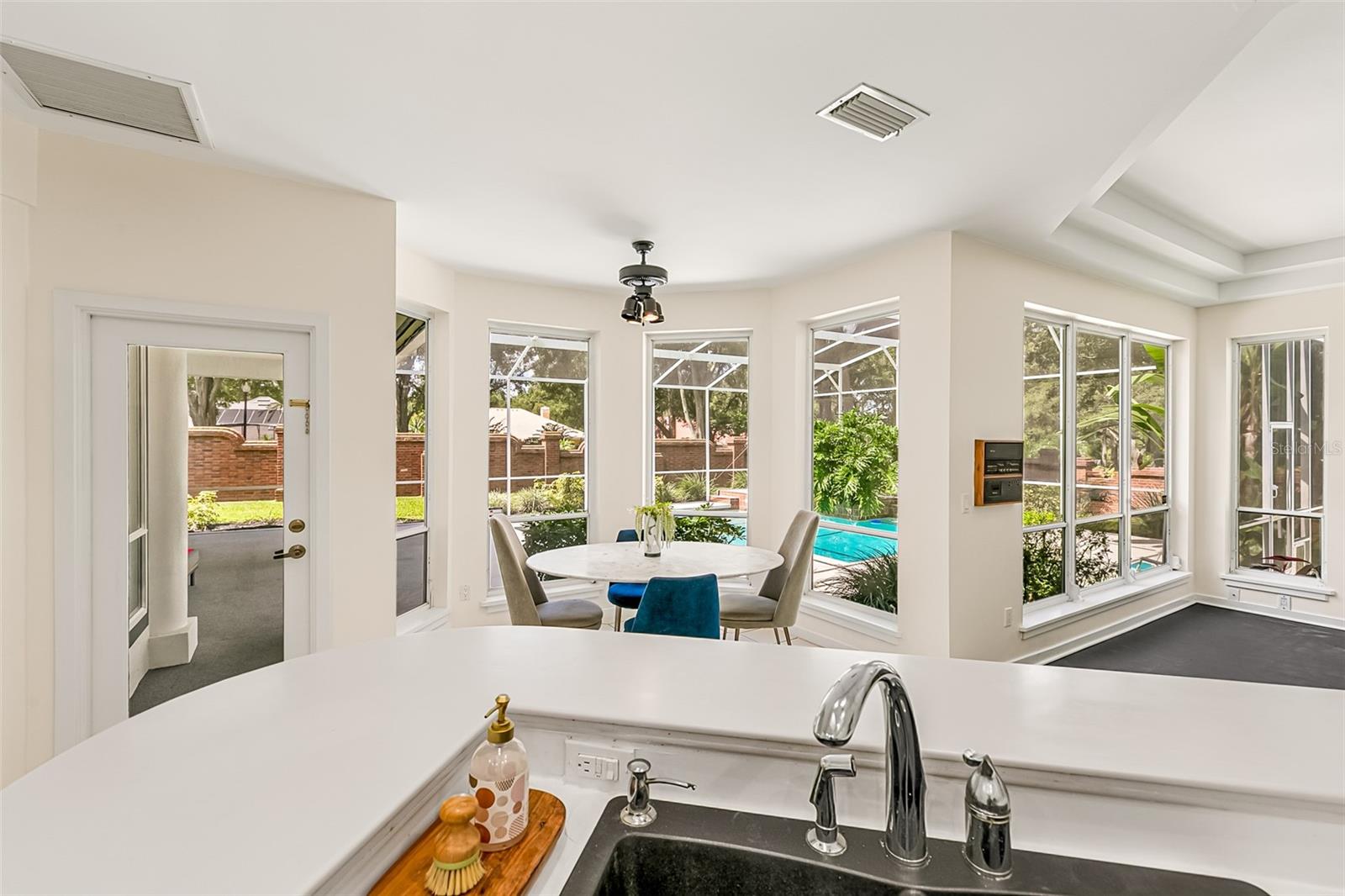 Image 11 of 47 For 336 Ashford Court