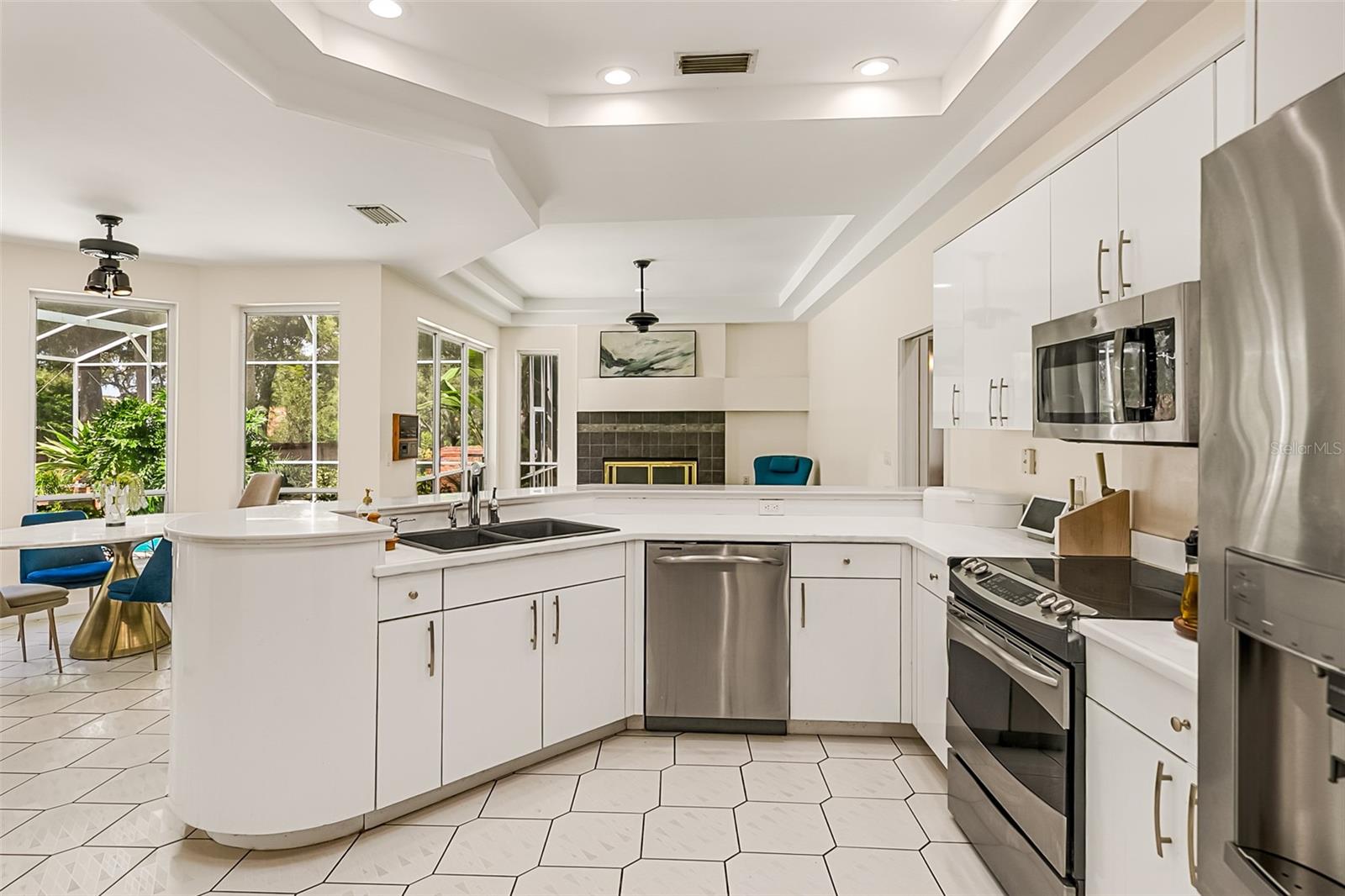 Image 12 of 47 For 336 Ashford Court