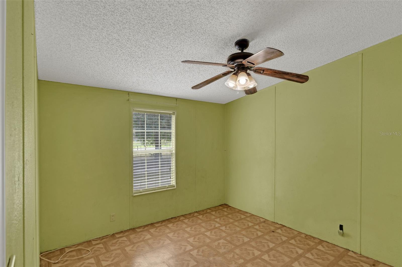 Image 19 of 49 For 2835 Forestland Drive