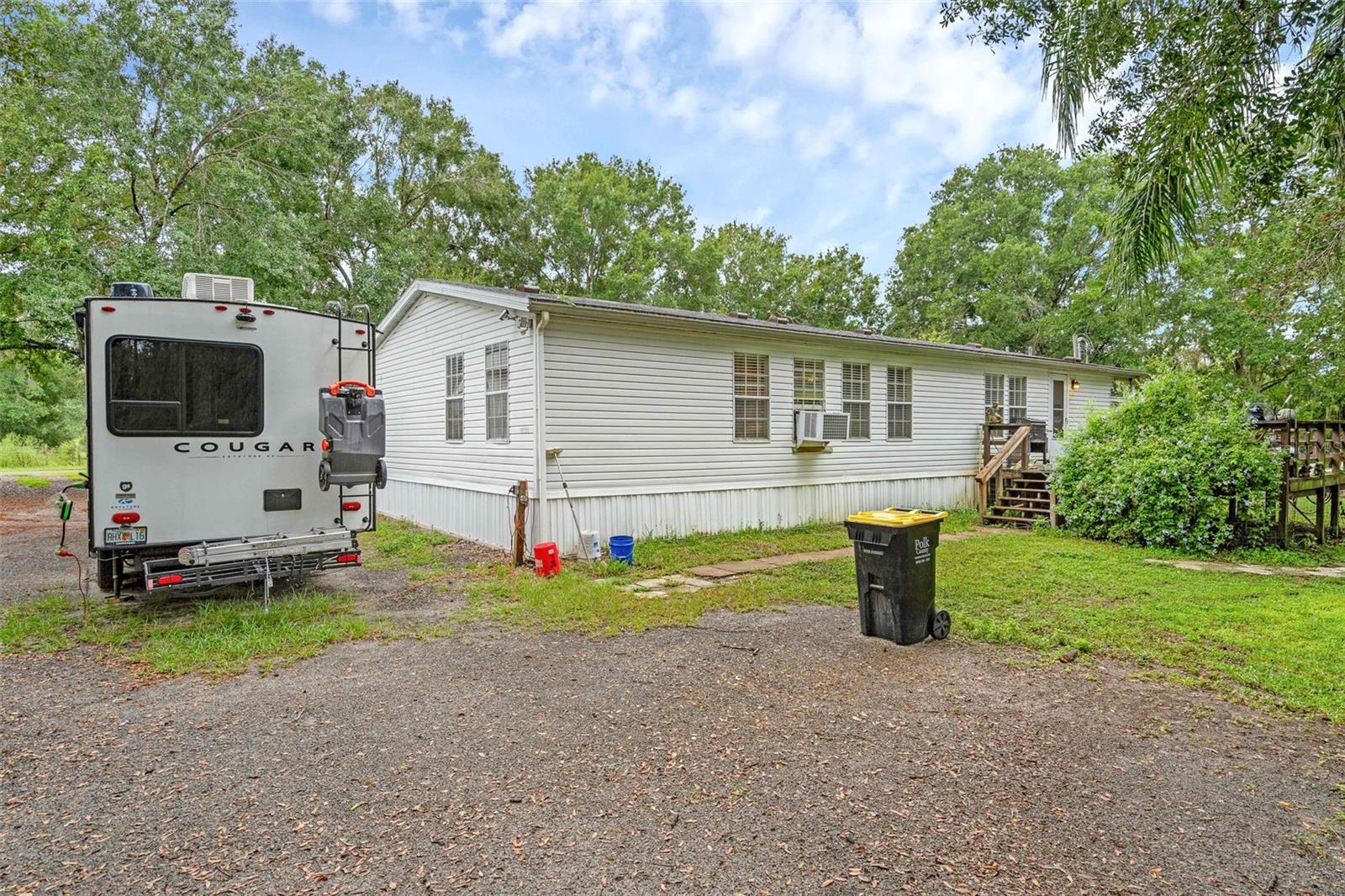 Image 28 of 49 For 2835 Forestland Drive