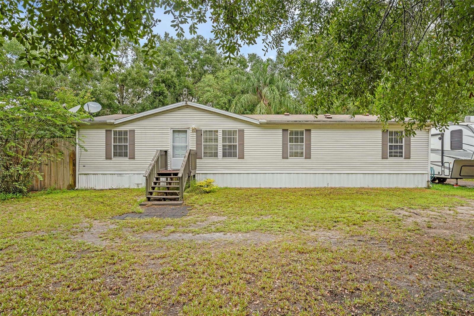 Image 5 of 49 For 2835 Forestland Drive