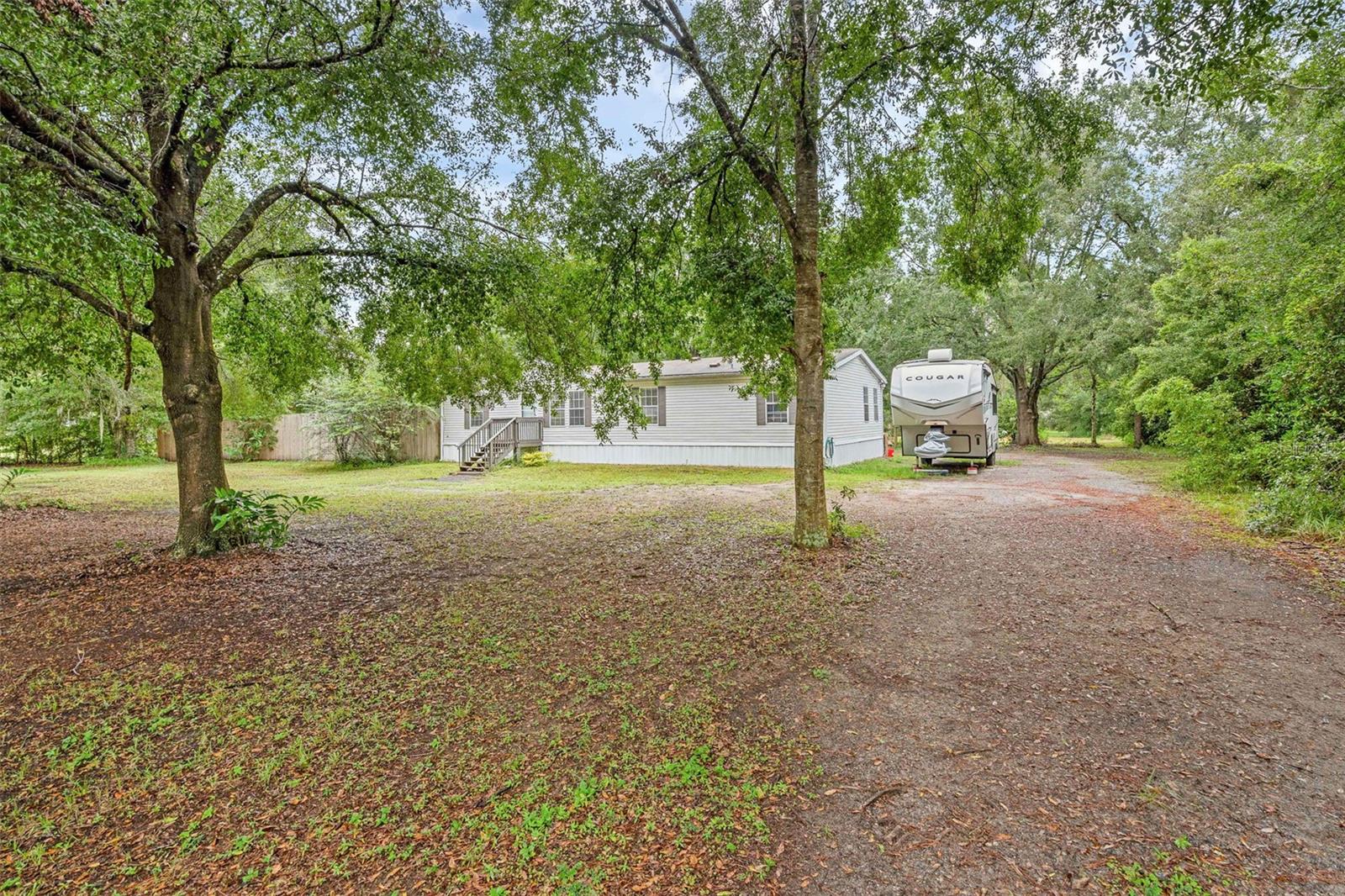 Image 8 of 49 For 2835 Forestland Drive