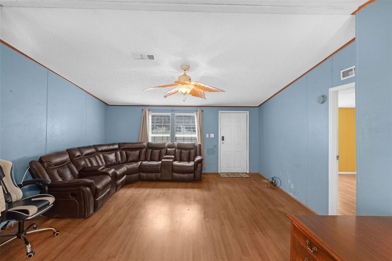 Image 9 of 49 For 2835 Forestland Drive