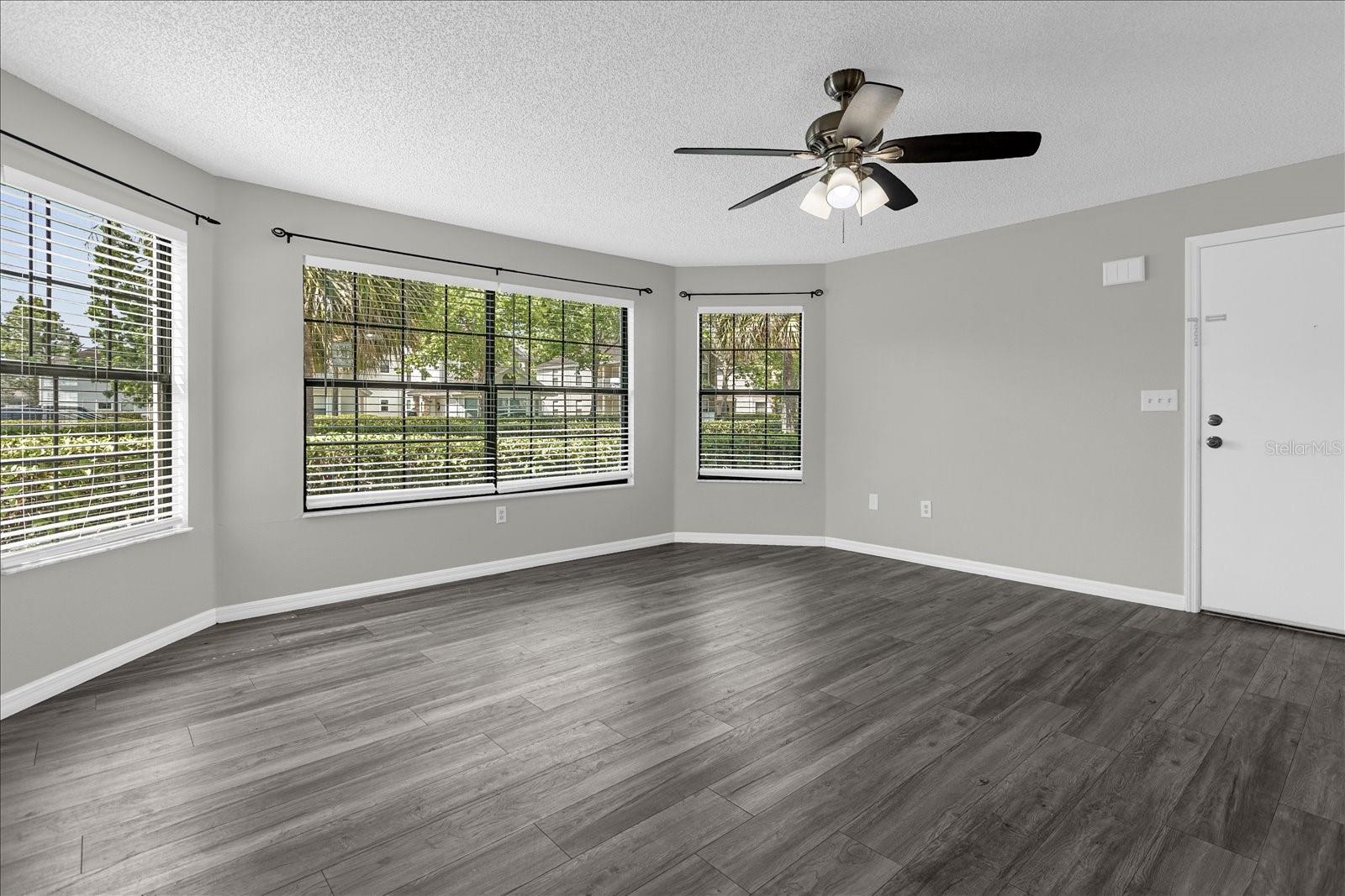 Image 19 of 23 For 2922 Fox Squirrel Drive B