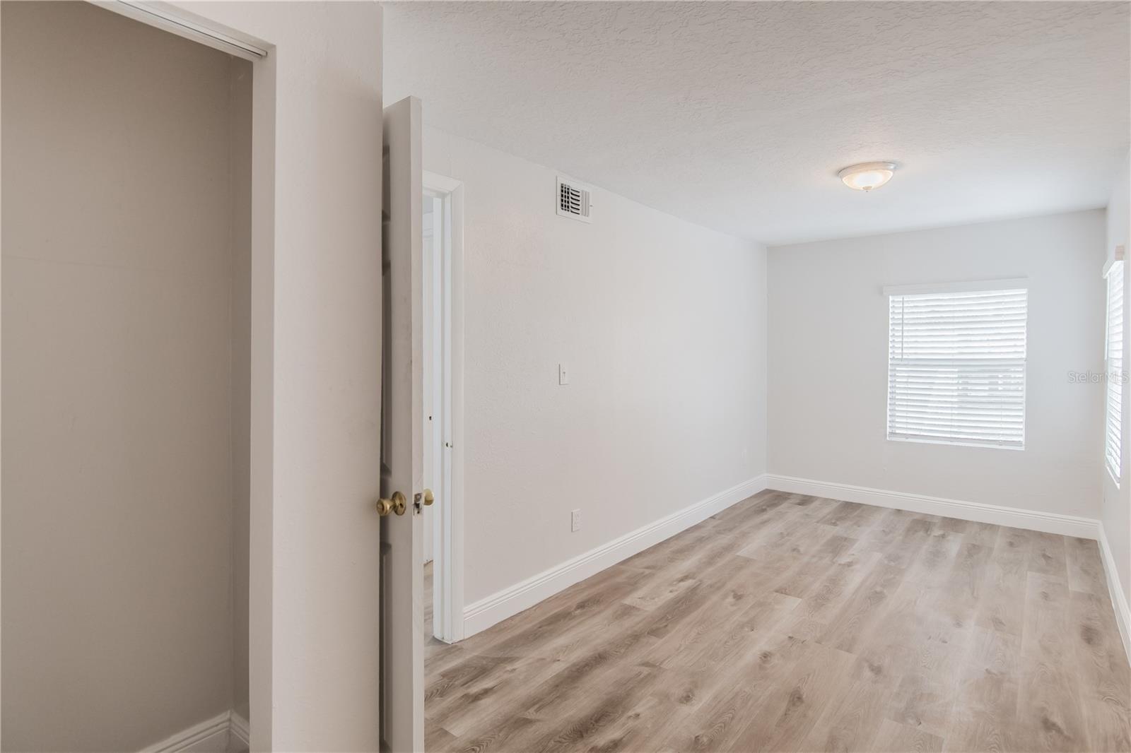 Image 10 of 20 For 1119 Mills Avenue B