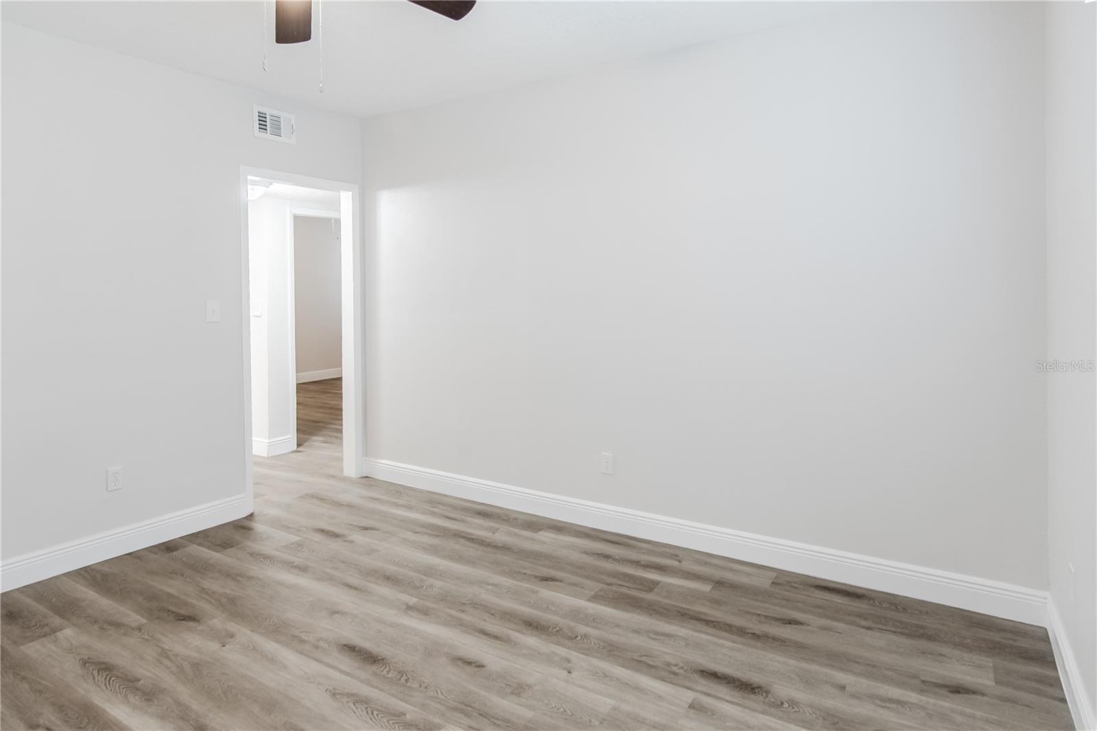 Image 16 of 20 For 1119 Mills Avenue B