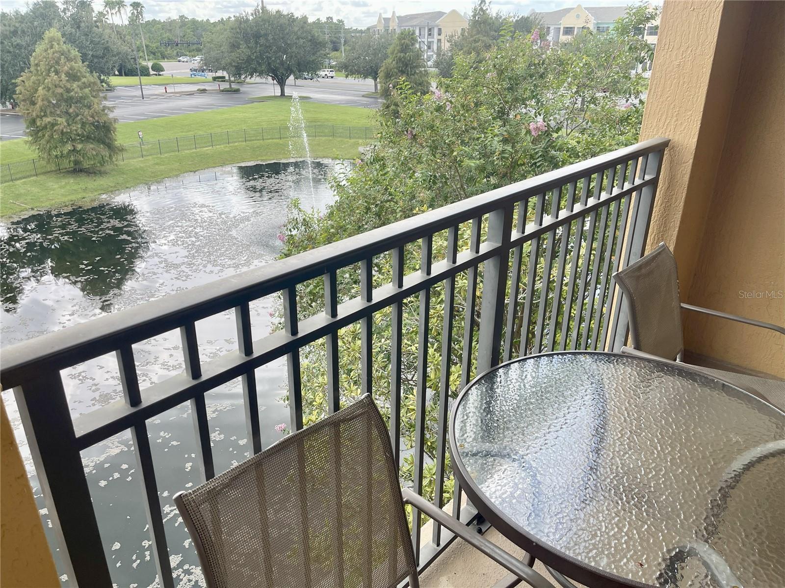 Image 10 of 29 For 12556 Floridays Resort Drive 307