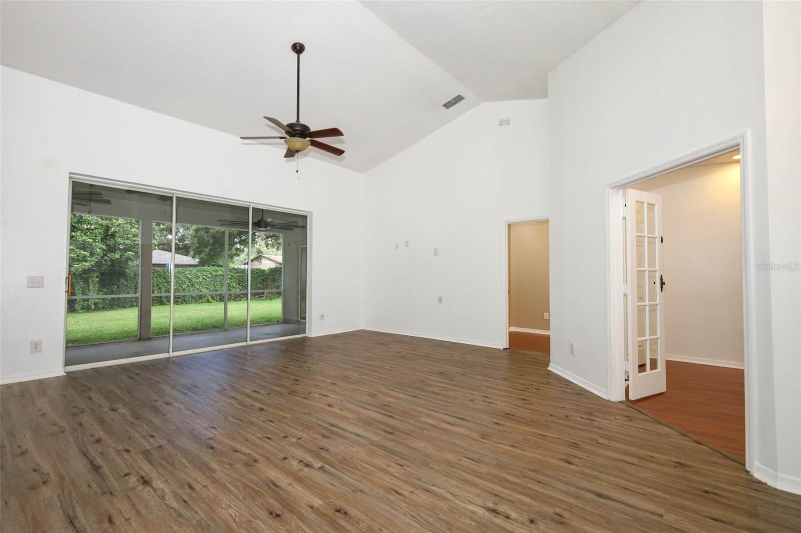 Image 10 of 47 For 1324 Weston Woods Boulevard