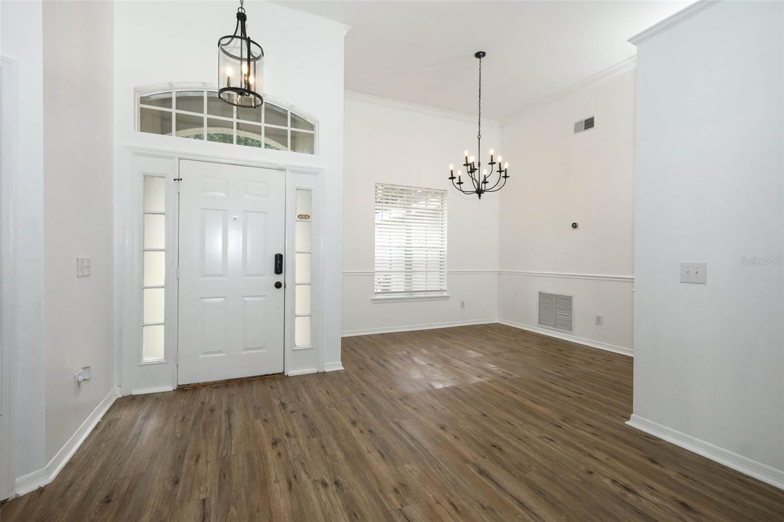 Image 4 of 47 For 1324 Weston Woods Boulevard