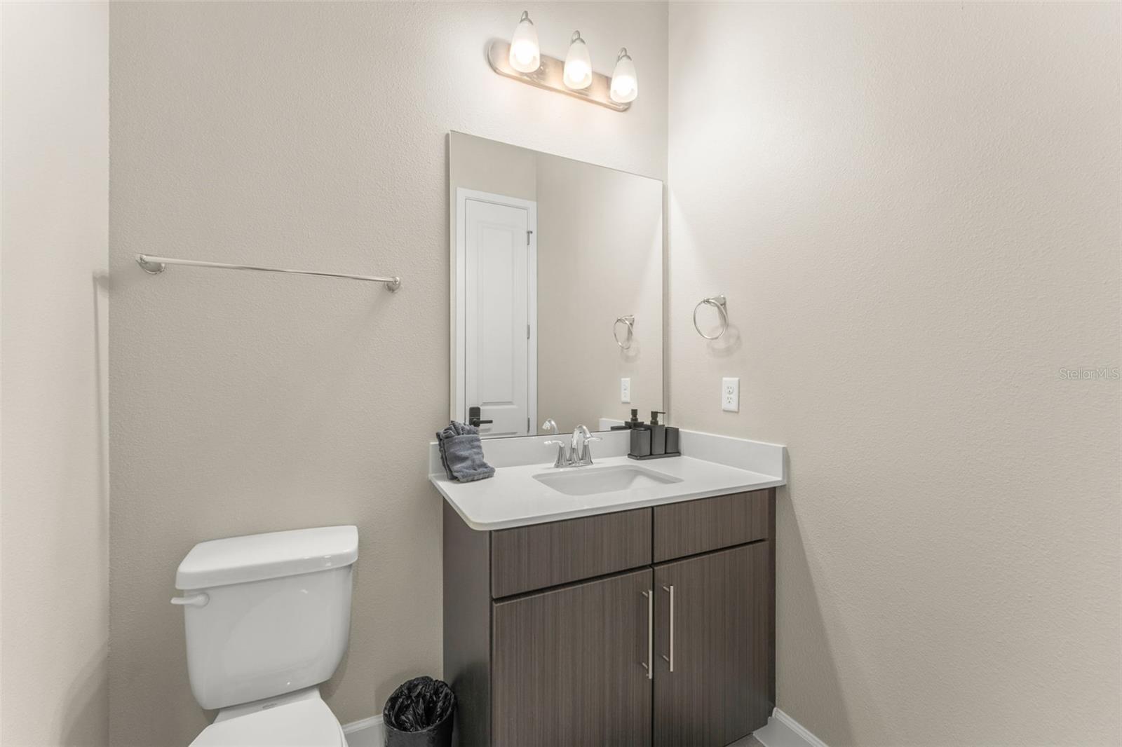 Image 17 of 38 For 205 Villa Domani Circle 62