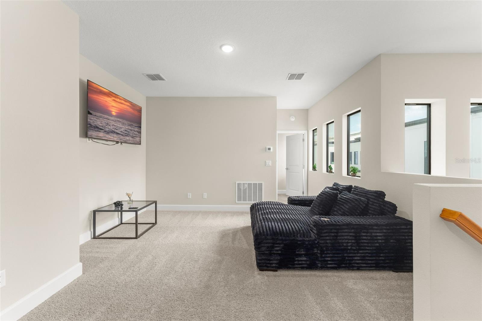 Image 18 of 38 For 205 Villa Domani Circle 62