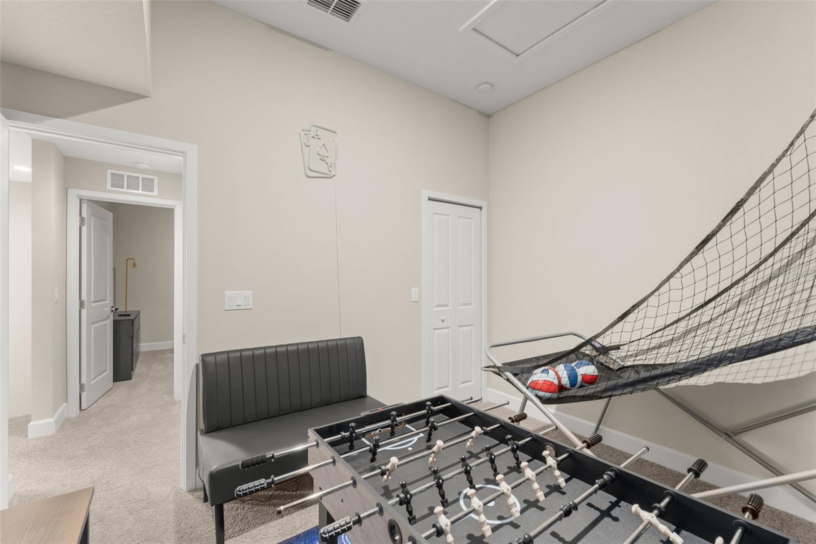 Image 26 of 38 For 205 Villa Domani Circle 62
