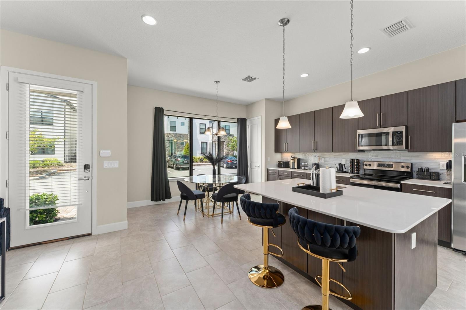 Image 5 of 38 For 205 Villa Domani Circle 62