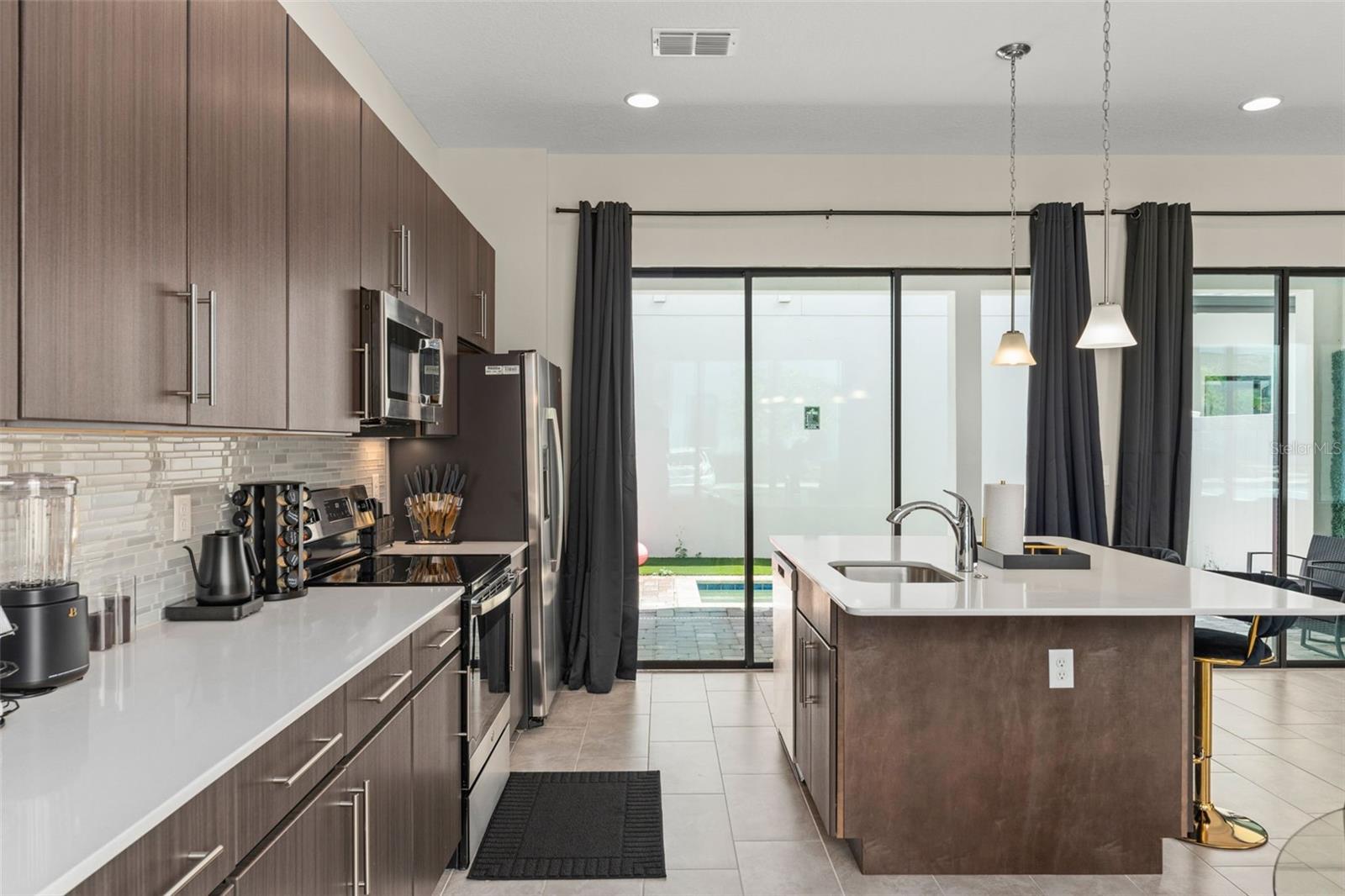 Image 7 of 38 For 205 Villa Domani Circle 62