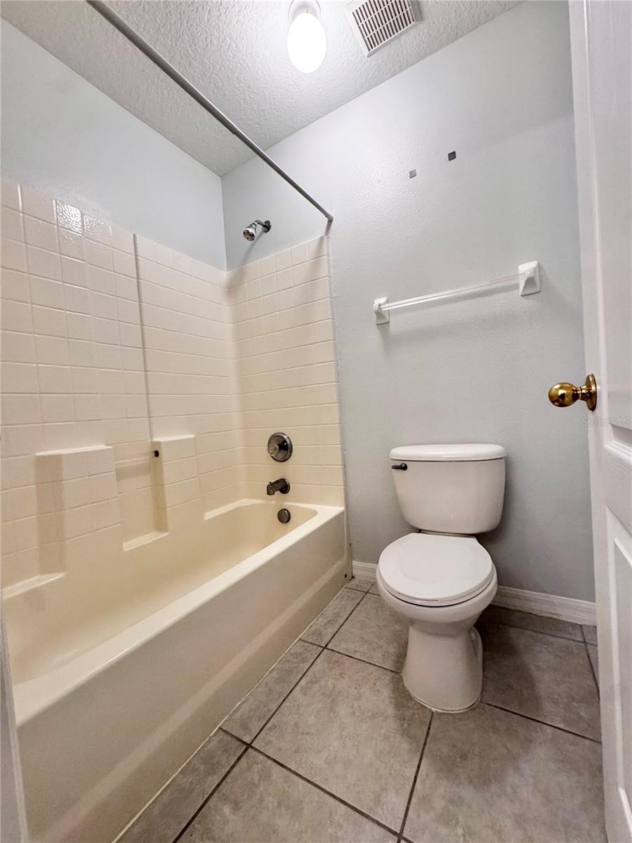 Image 19 of 26 For 661 Hacienda Circle