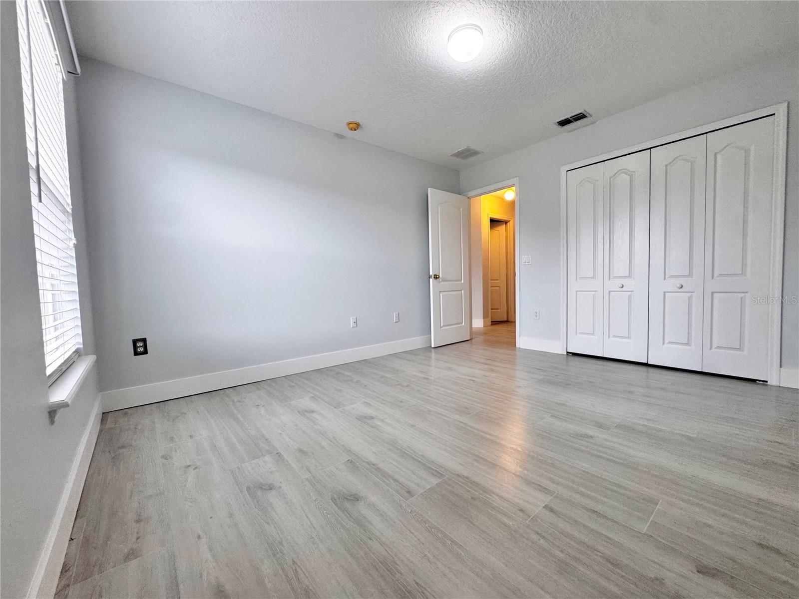 Image 21 of 26 For 661 Hacienda Circle