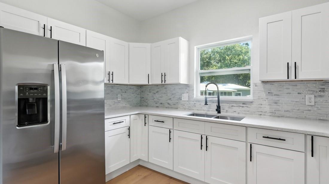 Image 13 of 38 For 7806 Van Dyke Place