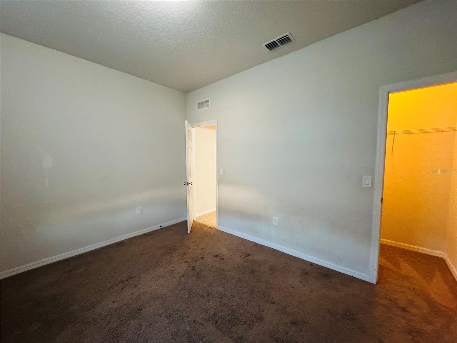 Image 18 of 24 For 8738 Hinsdale Heights Drive