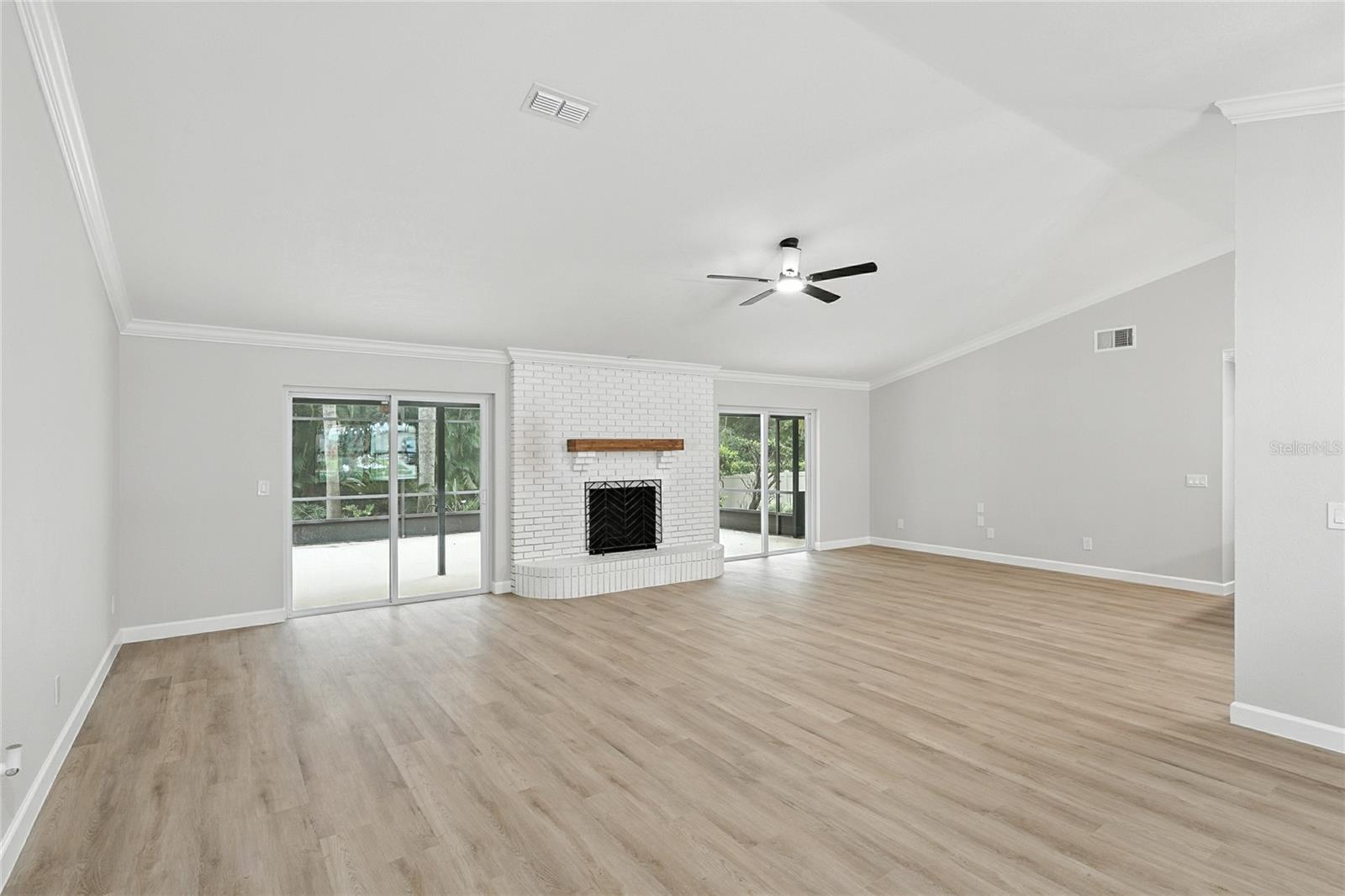 Image 12 of 34 For 5148 Sun Palm Drive