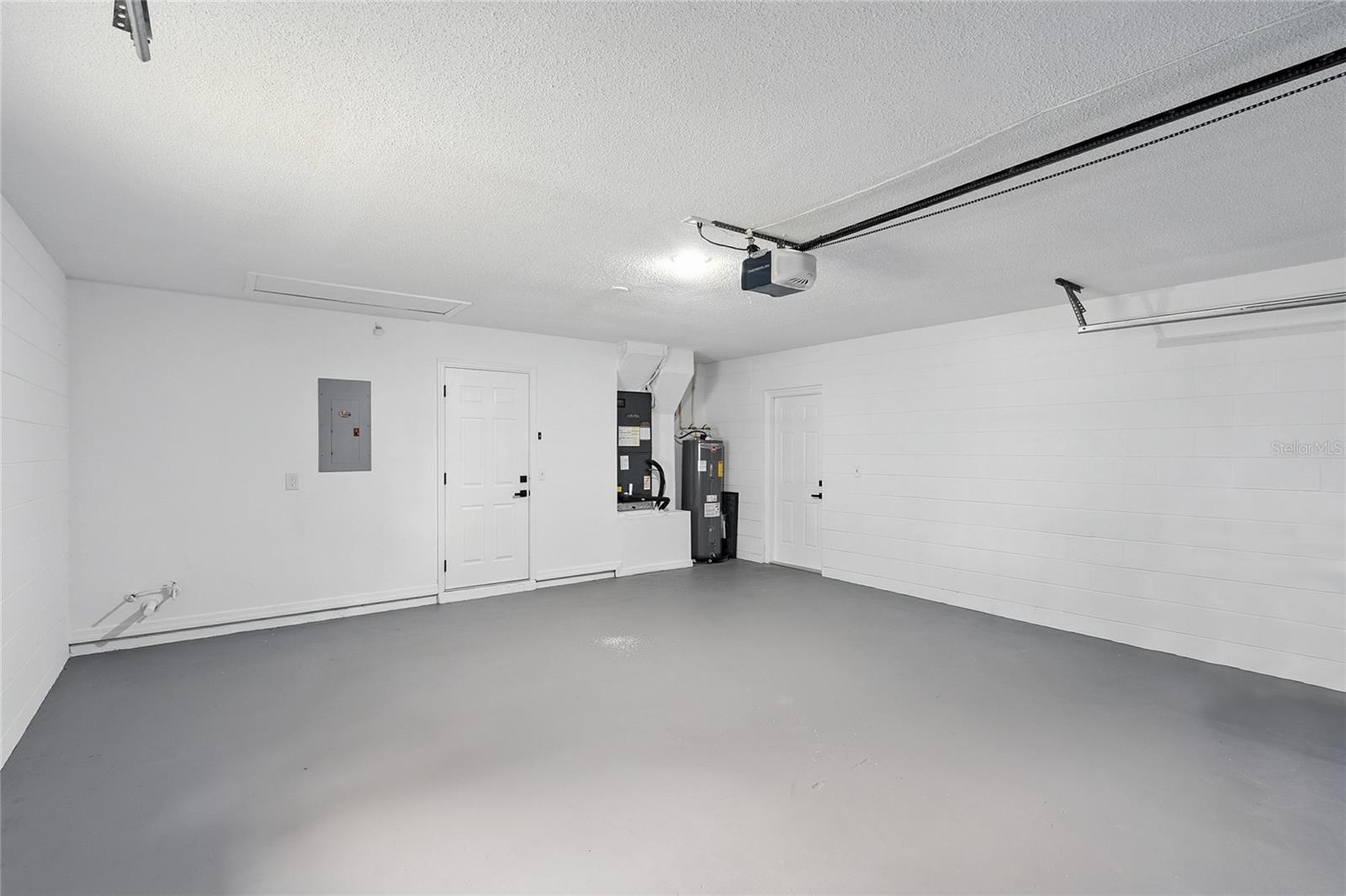 Image 23 of 34 For 5148 Sun Palm Drive