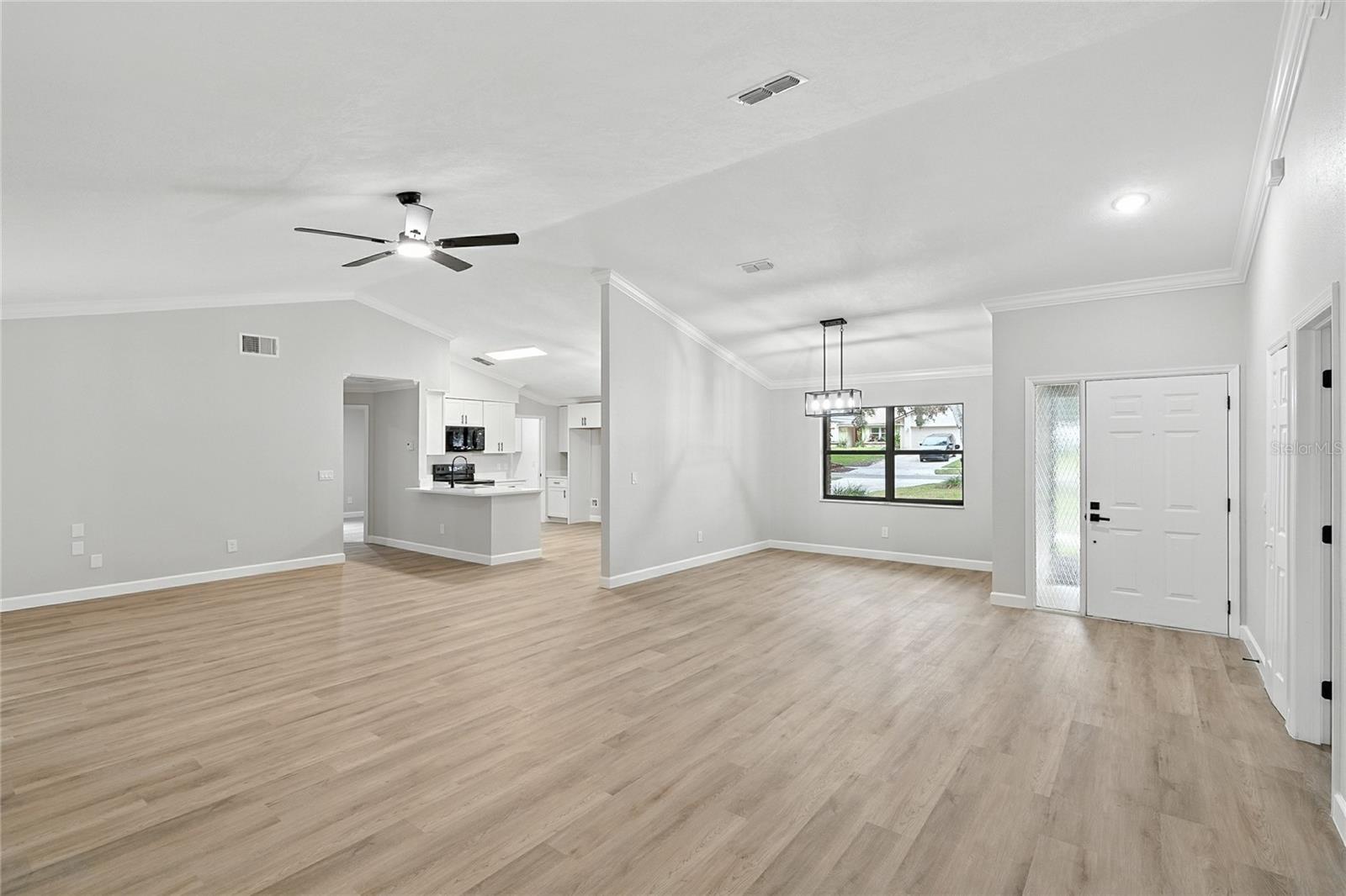 Image 9 of 34 For 5148 Sun Palm Drive