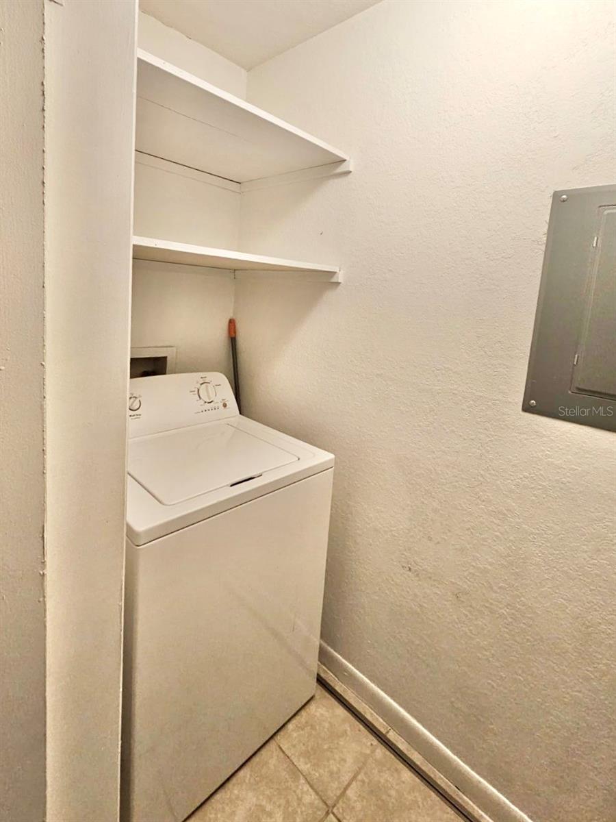 Image 13 of 36 For 4225 Thornbriar Lane 208