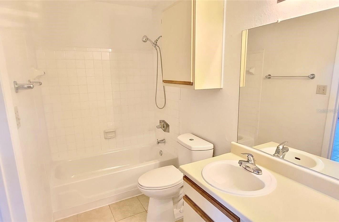 Image 31 of 36 For 4225 Thornbriar Lane 208