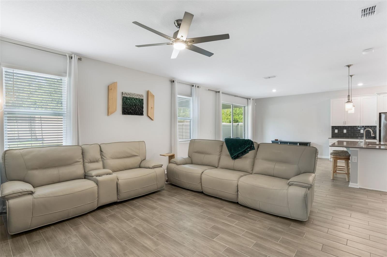 Image 11 of 56 For 1855 Black Maple Place