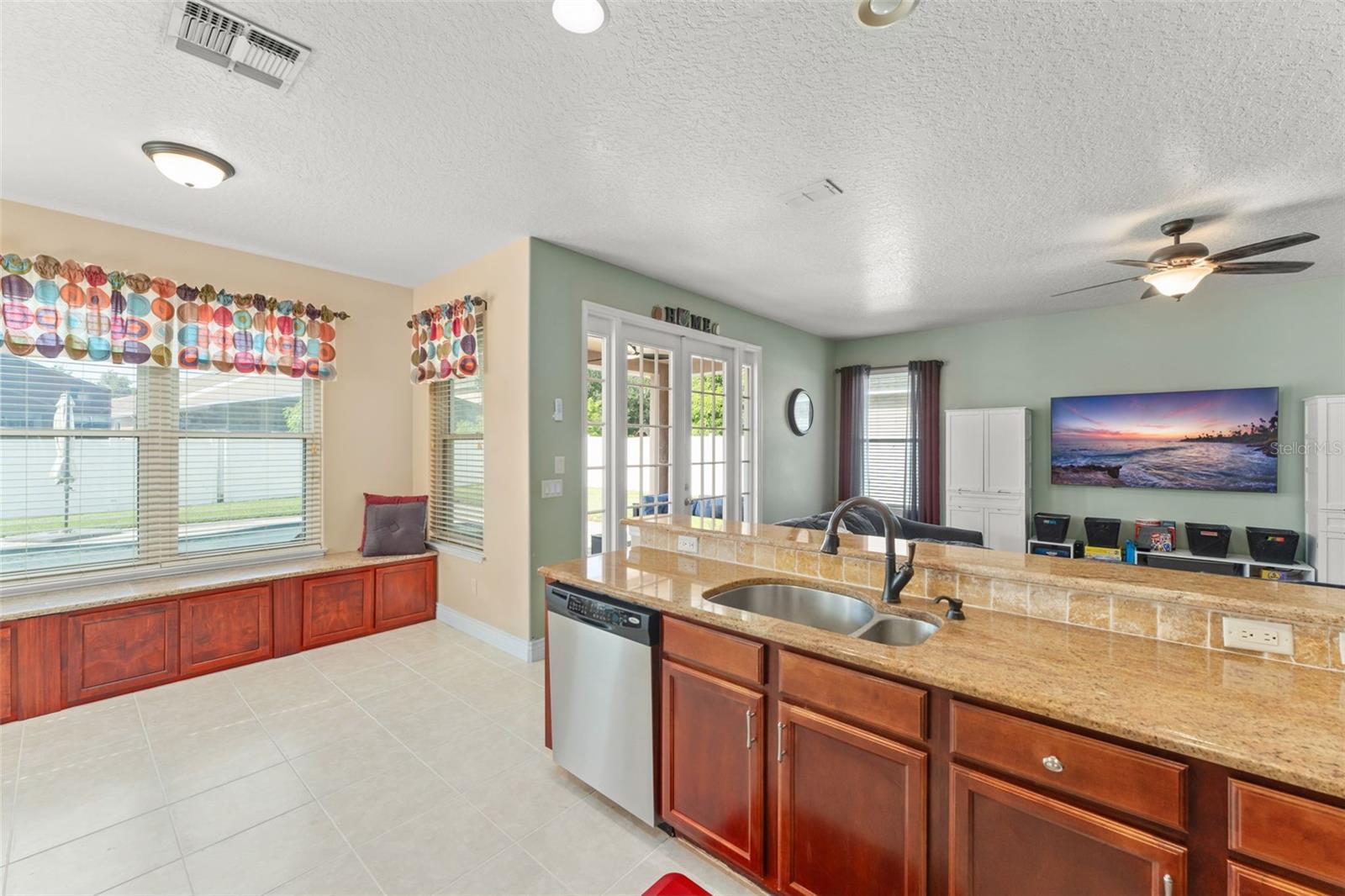 Image 14 of 53 For 10410 Stone Glen Drive
